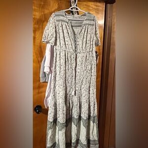 Wonderly Ivory and Charcoal Maxi Dress